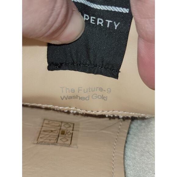 VINTAGE HAVANA THE FUTURE SNEAKERS IN WASHED GOLD, SZ 9 - Picture 13 of 13